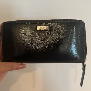Kate Spade NY Black Patent Leather Zip Around Continental Wallet